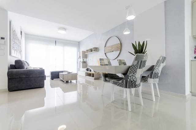 4 slaapkamer Villa te koop in San Miguel de Salinas met zwembad - € 630.000 (Ref: 9566946)