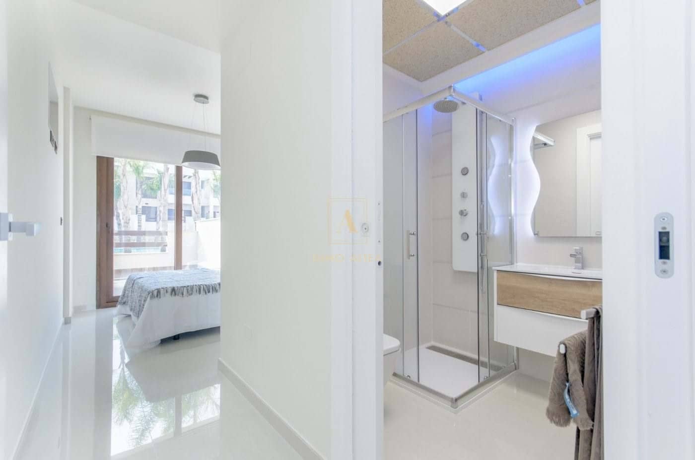 2 quarto Moradia para venda em Torrevieja com piscina - 285 000 € (Ref: 9566950)