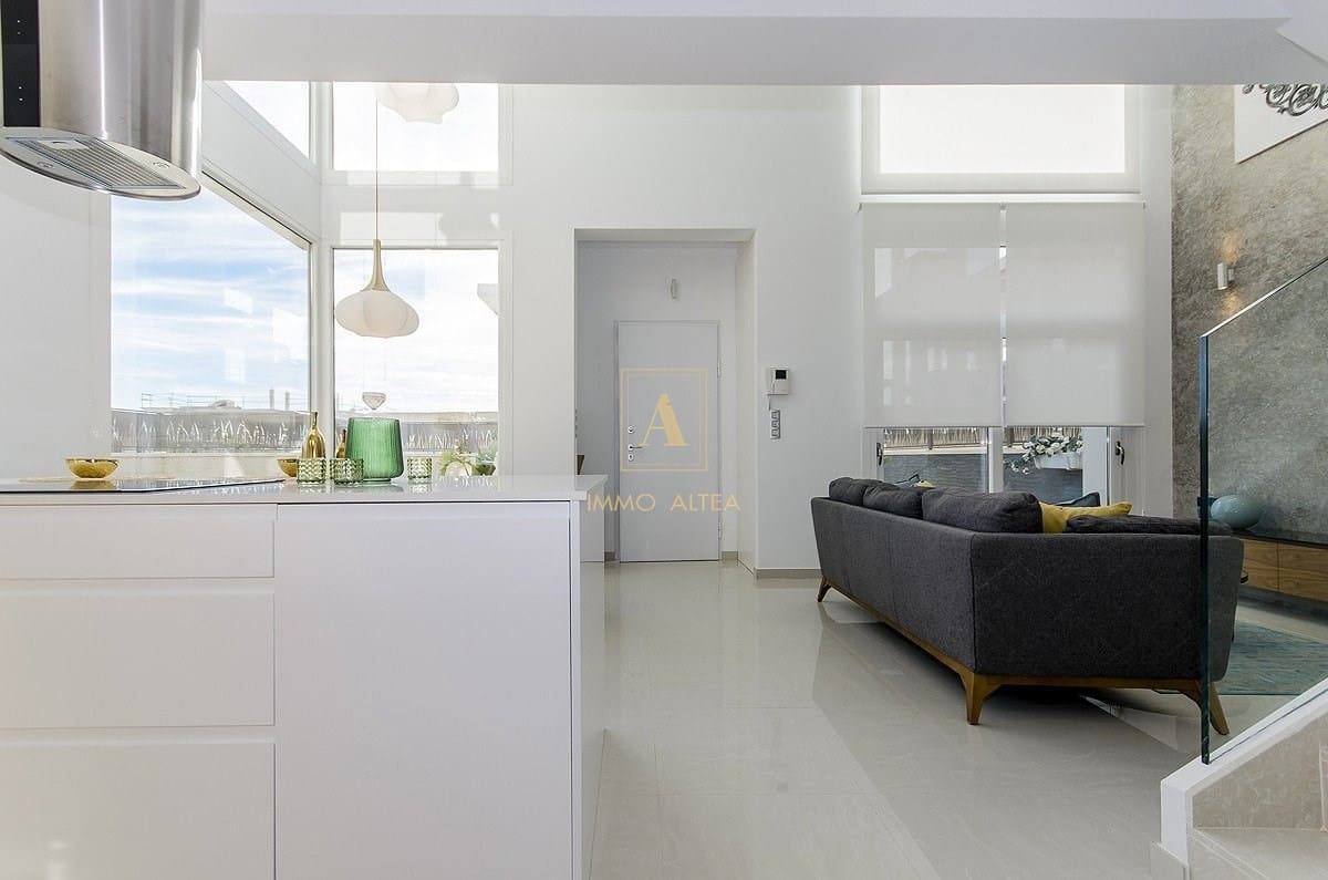 3 chambre Villa/Maison à vendre à Alicante ville avec piscine - 485 000 € (Ref: 9566954)