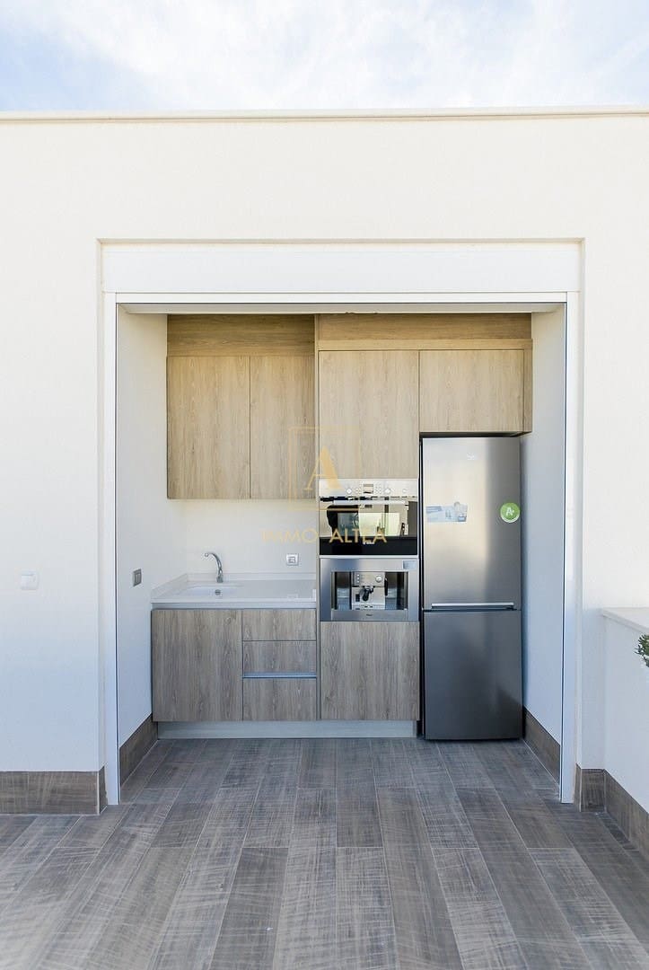 3 chambre Villa/Maison à vendre à Alicante ville avec piscine - 485 000 € (Ref: 9566954)