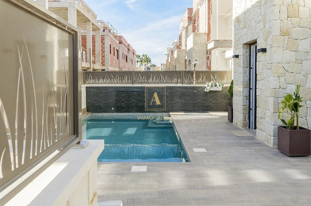 3 chambre Villa/Maison à vendre à Alicante ville avec piscine - 485 000 € (Ref: 9566954)