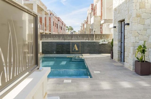 3 bedroom Villa for sale in Alicante / Alacant city with pool - € 485,000 (Ref: 9566954)