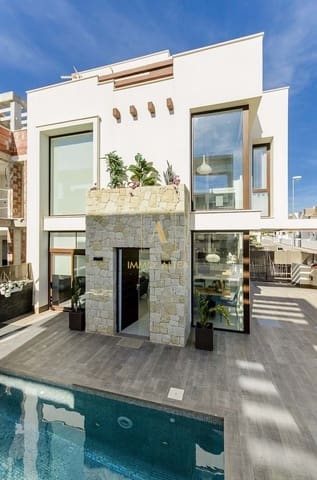 3 bedroom Villa for sale in Alicante / Alacant city with pool - € 485,000 (Ref: 9566954)