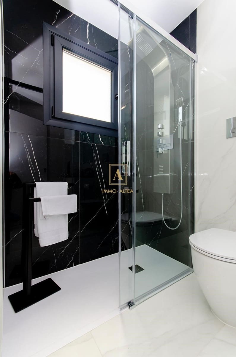 3 soveværelse Villa til salg i Orihuela med swimmingpool - € 415.000 (Ref: 9566961)