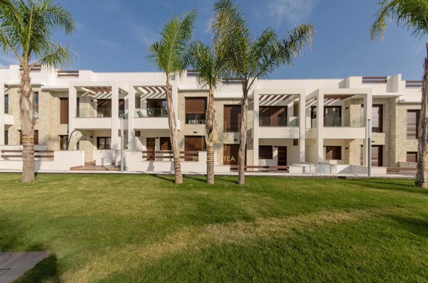 3 sypialnia Willa na sprzedaż w Torrevieja z basenem - 290 000 € (Ref: 9566963)