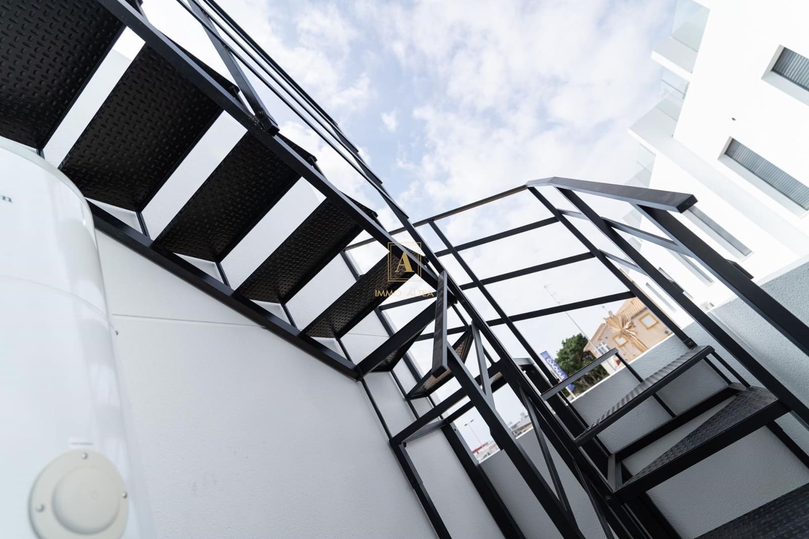 4 bedroom Villa for sale in Orihuela with pool - € 699,900 (Ref: 9566965)