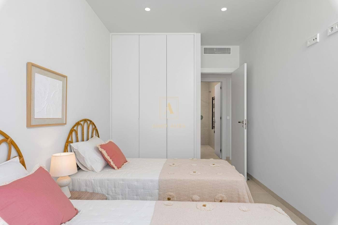 3 sypialnia Dom na sprzedaż w Los Alcazares z basenem - 489 900 € (Ref: 9567041)