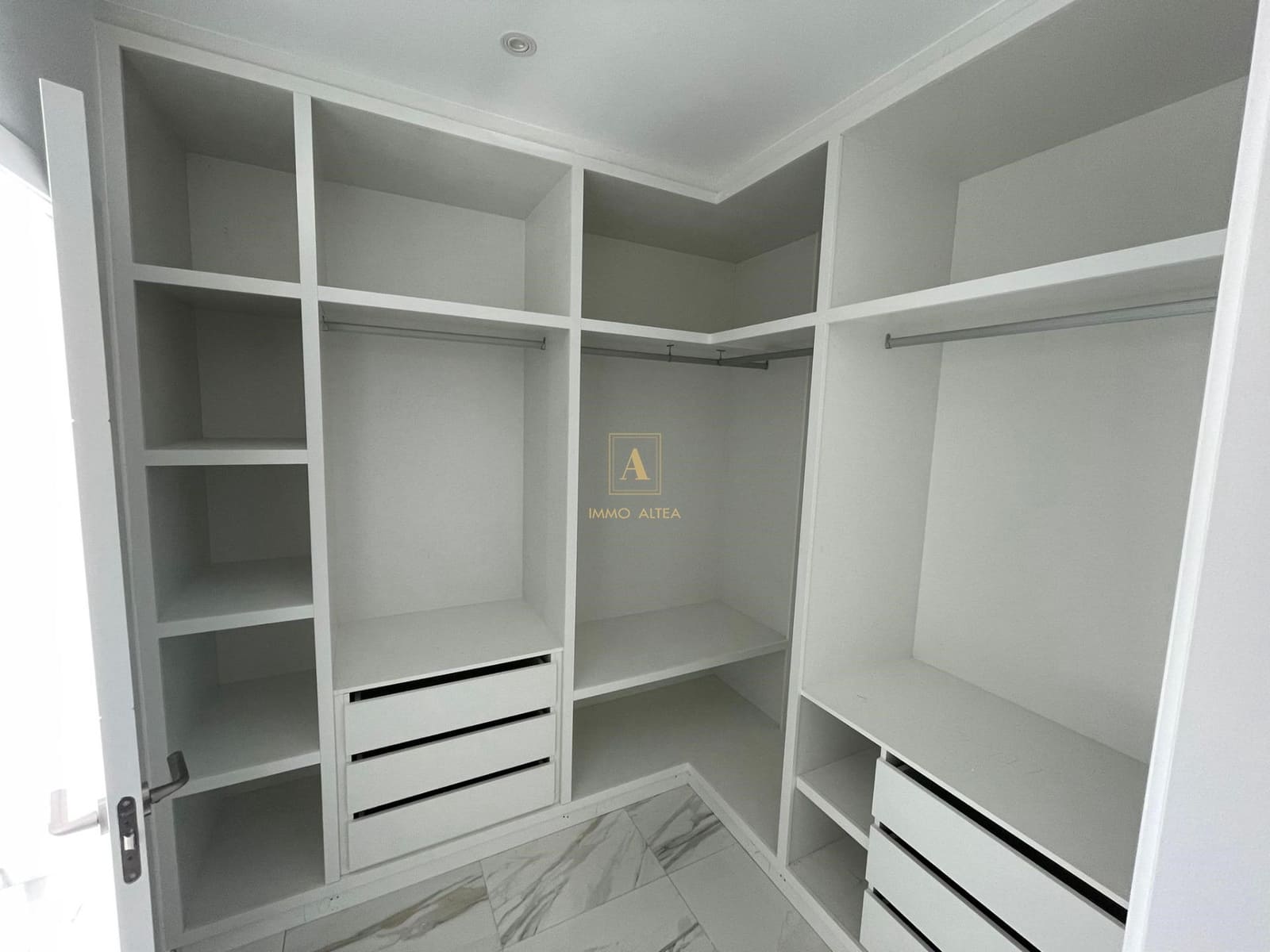 6 quarto Moradia para venda em Alicante cidade com piscina - 611 000 € (Ref: 9567092)