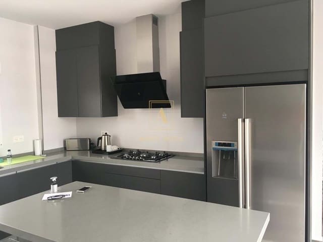 3 camera da letto Villa in vendita in Alicante città con piscina - 398.000 € (Rif: 9567093)