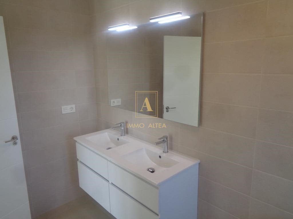 4 makuuhuone Huvila myytävänä paikassa Alicante kaupunki mukana uima-altaan - 397 000 € (Ref: 9567096)