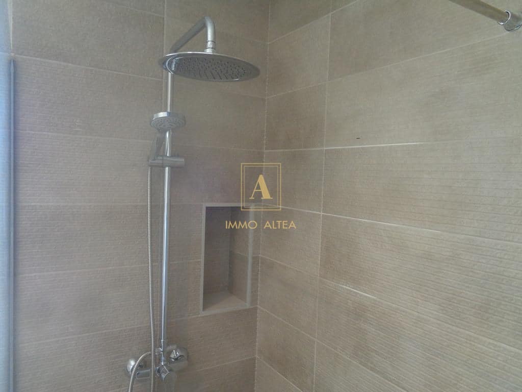 4 makuuhuone Huvila myytävänä paikassa Alicante kaupunki mukana uima-altaan - 397 000 € (Ref: 9567096)