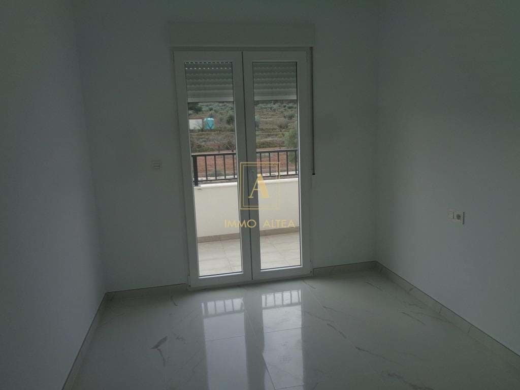 4 quarto Moradia para venda em Alicante cidade com piscina - 423 000 € (Ref: 9567097)