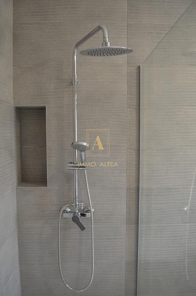 4 soveværelse Villa til salg i Alicante by med swimmingpool - € 505.000 (Ref: 9567098)