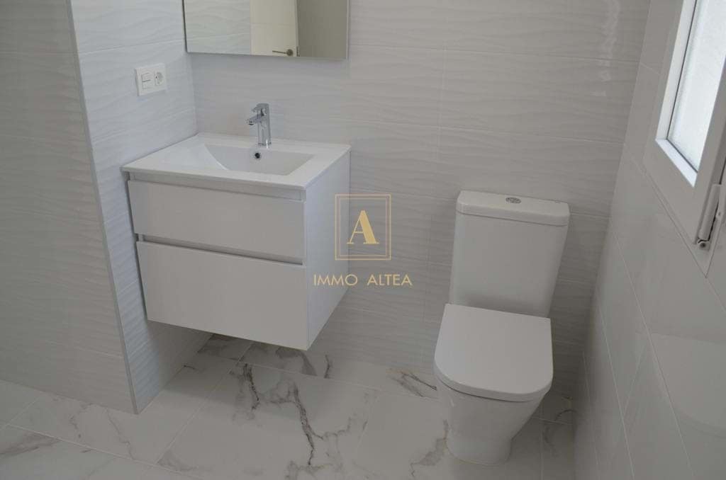 4 soveværelse Villa til salg i Alicante by med swimmingpool - € 505.000 (Ref: 9567098)