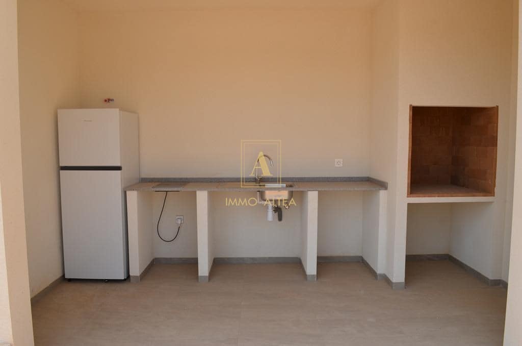 4 soveværelse Villa til salg i Alicante by med swimmingpool - € 505.000 (Ref: 9567098)