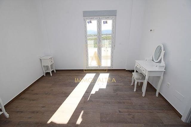 4 camera da letto Villa in vendita in Alicante città con piscina - 375.000 € (Rif: 9567103)