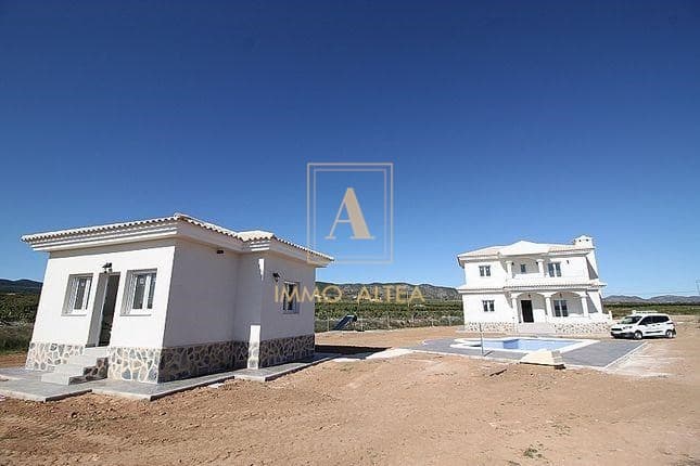 4 camera da letto Villa in vendita in Alicante citta con piscina - 375.000 € (Rif: 9567103)