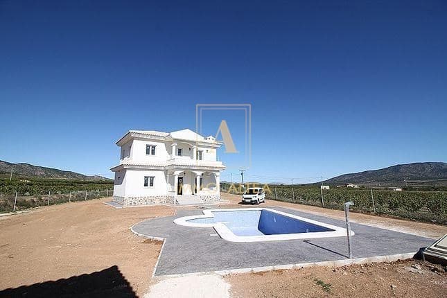 4 camera da letto Villa in vendita in Alicante citta con piscina - 375.000 € (Rif: 9567103)
