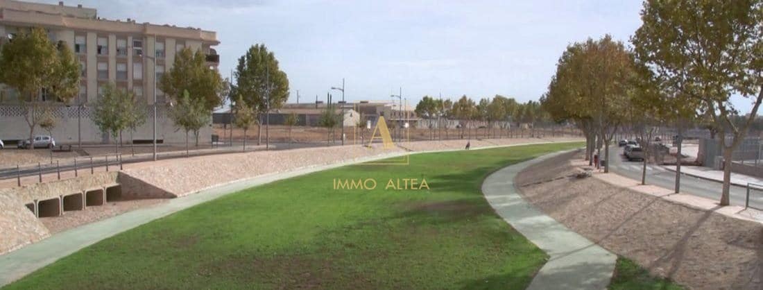 Chalet de 2 habitaciones en Pilar de la Horadada en venta - 380.000 € (Ref: 9567116)