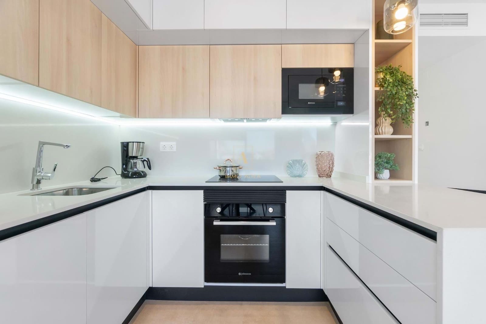 2 sypialnia Willa na sprzedaż w Torrevieja z basenem - 299 900 € (Ref: 9567124)