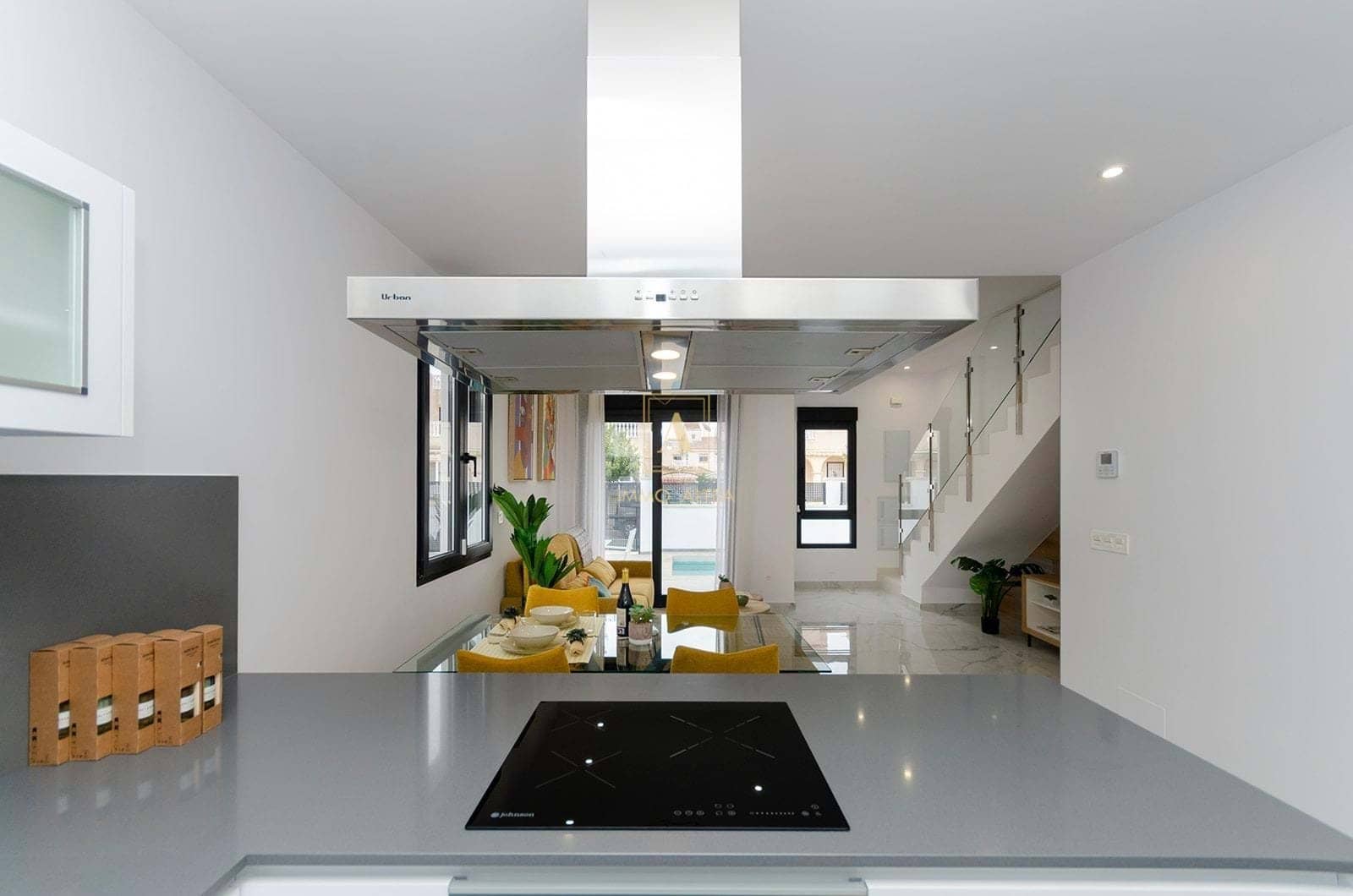 3 sypialnia Willa na sprzedaż w Torrevieja z basenem - 424 000 € (Ref: 9567129)