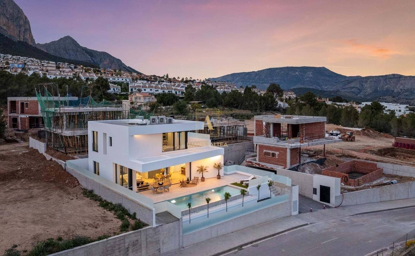 3 Zimmer Villa zu verkaufen in Polop mit Pool - 860.000 € (Ref: 9567138)