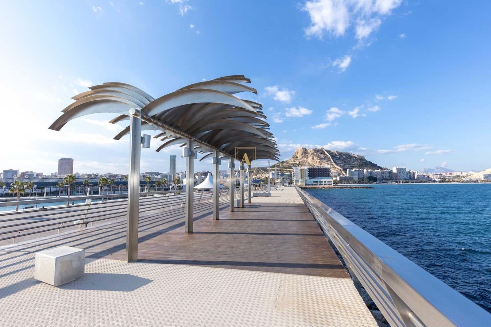 2 Zimmer Penthouse zu verkaufen in Alicante / Alacant Stadt - 289.900 € (Ref: 9567147)