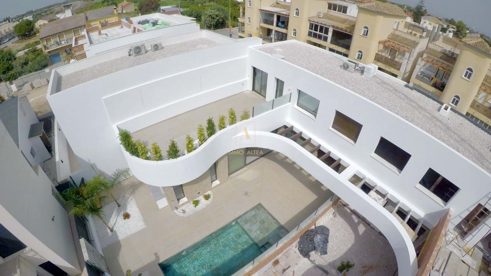 Chalet de 3 habitaciones en Almoradí en venta - 399.000 € (Ref: 9567176)