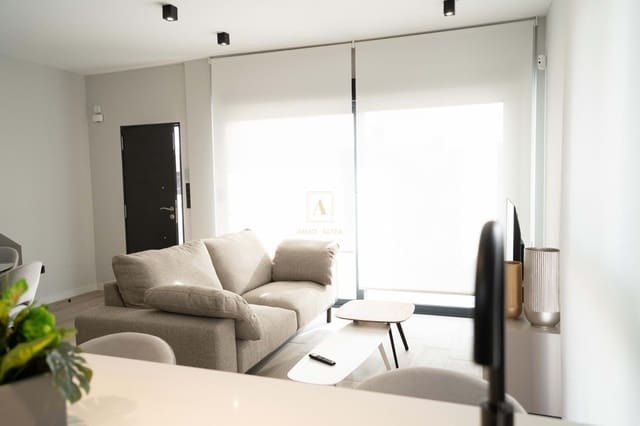 3 bedroom Townhouse for sale in Orihuela with pool - € 363,500 (Ref: 9567192)