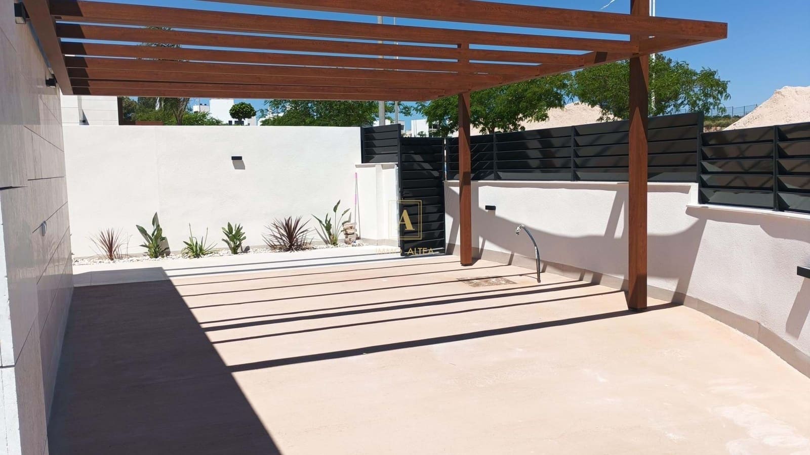 3 bedroom Villa for sale in Pilar de la Horadada with pool - € 594,000 (Ref: 9567194)