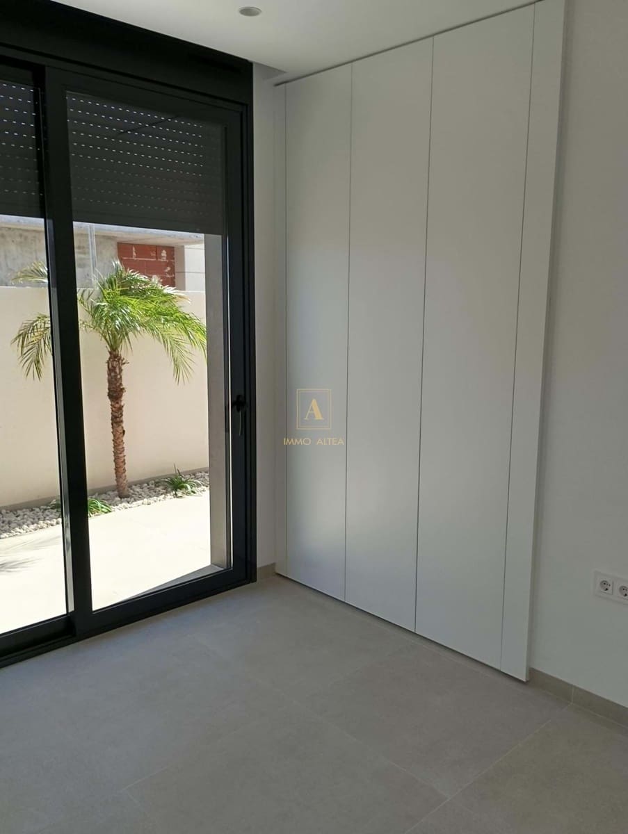 3 bedroom Villa for sale in Pilar de la Horadada with pool - € 594,000 (Ref: 9567194)