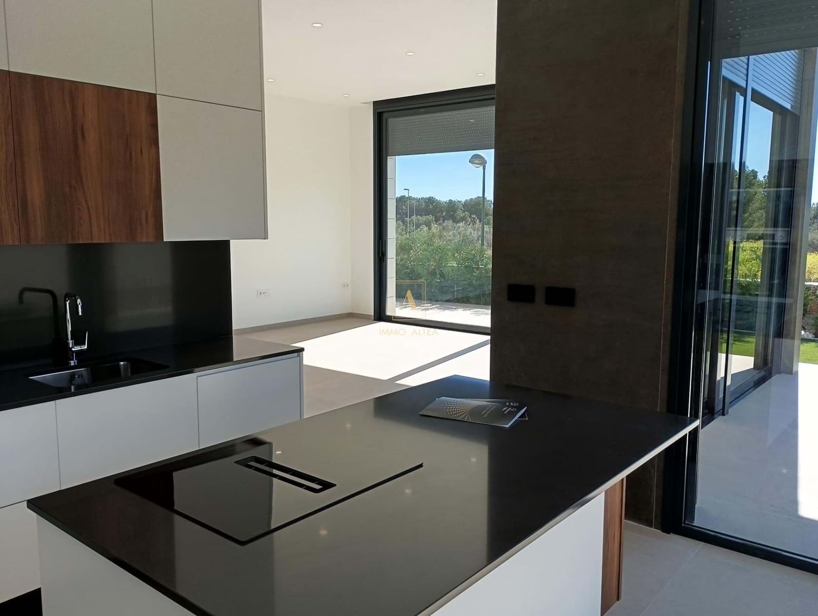 3 bedroom Villa for sale in Pilar de la Horadada with pool - € 594,000 (Ref: 9567194)