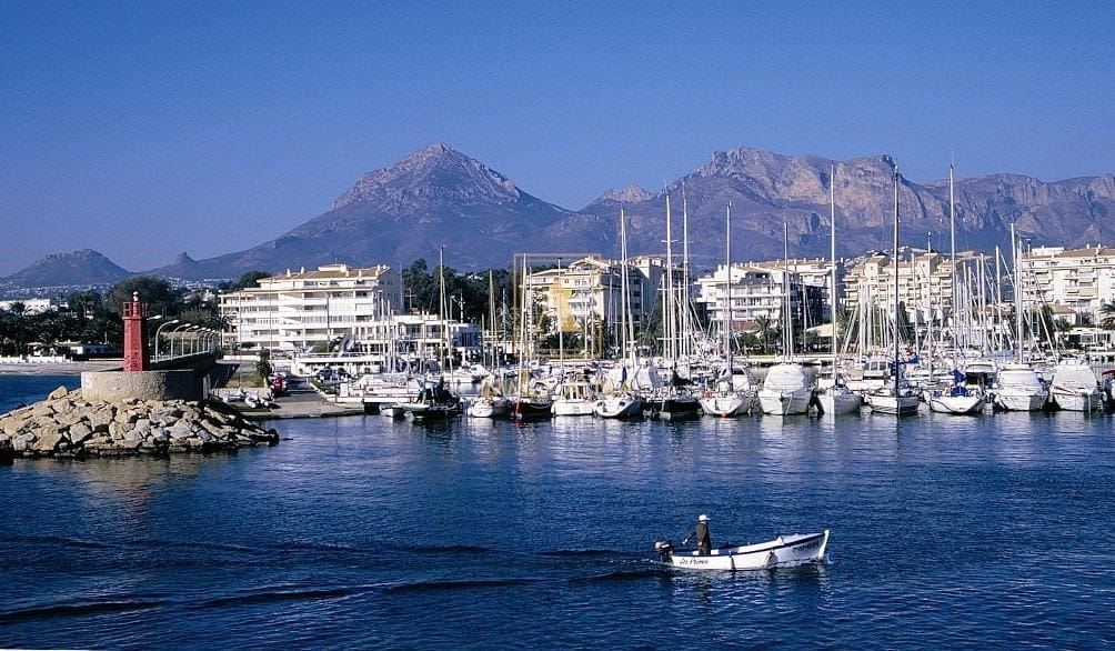 3 quarto Moradia para venda em Finestrat com piscina - 807 000 € (Ref: 9567313)