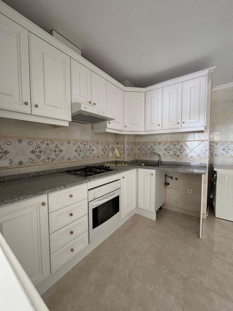 2 bedroom Apartment for sale in Orihuela with pool - € 238,000 (Ref: 9567345)