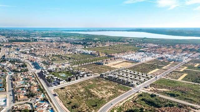 2 quarto Moradia para venda em Alicante cidade com piscina - 312 000 € (Ref: 9567353)