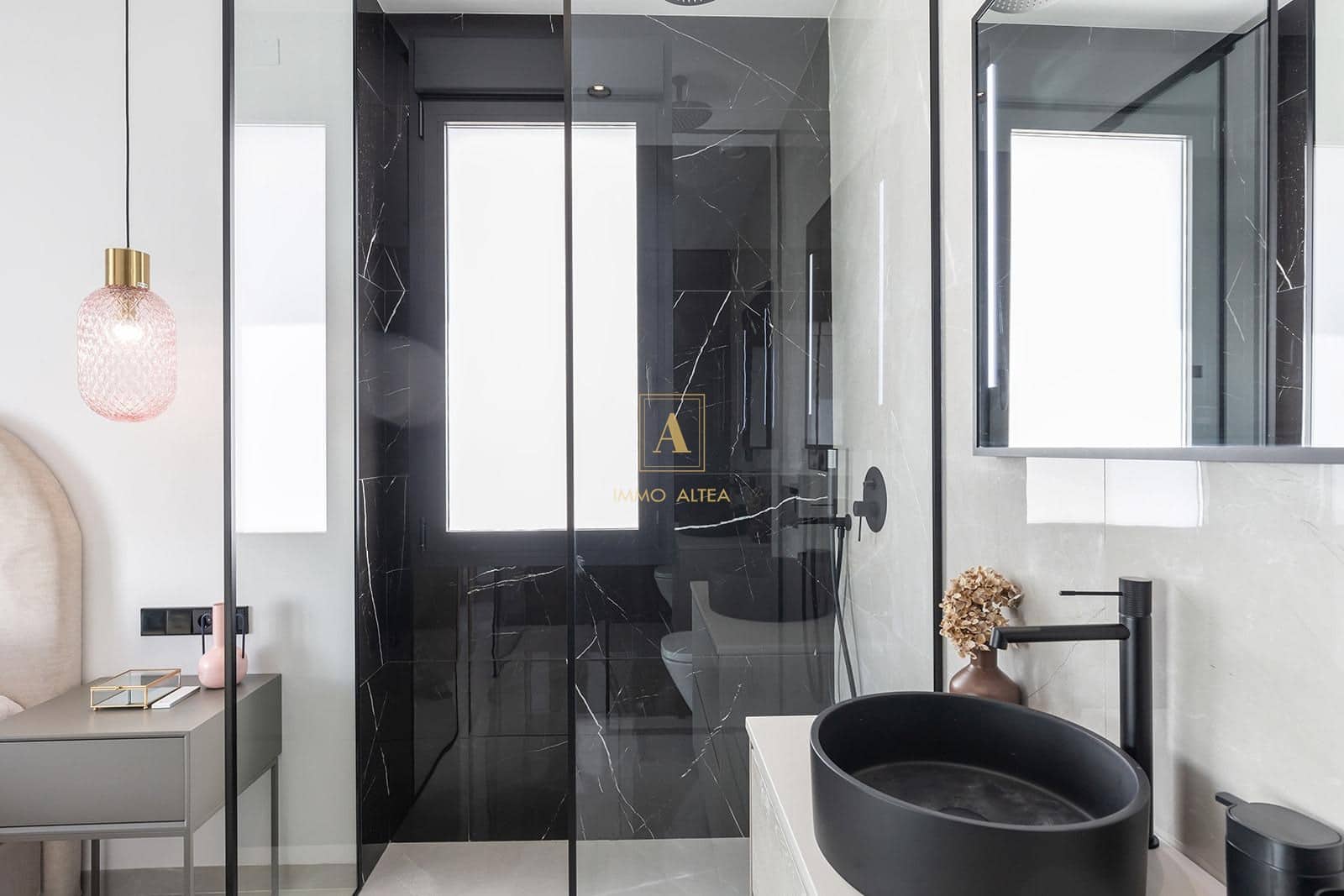 3 sypialnia Willa na sprzedaż w Torrevieja z basenem - 700 000 € (Ref: 9567404)