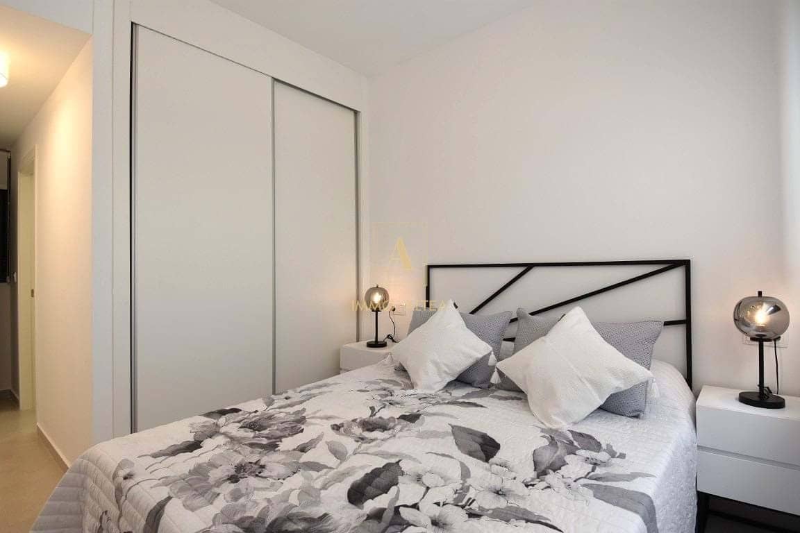 2 soveværelse Lejlighed til salg i San Miguel de Salinas med swimmingpool - € 245.000 (Ref: 9567439)