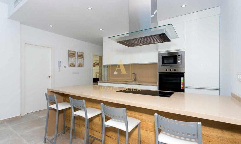 3 makuuhuone Huvila myytävänä paikassa Daya Nueva mukana uima-altaan - 438 000 € (Ref: 9567607)