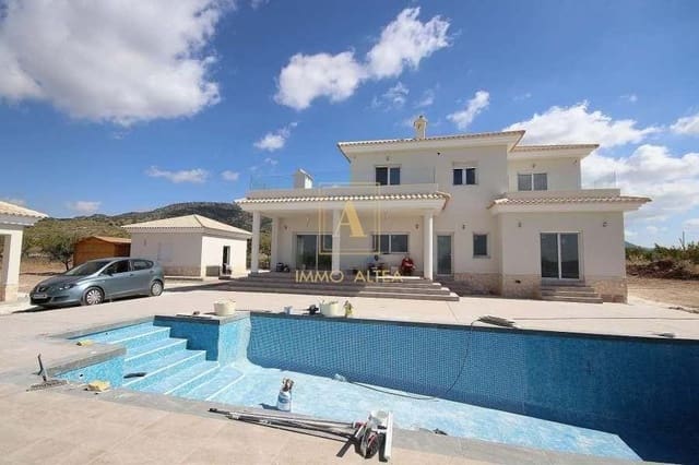 4 Zimmer Villa zu verkaufen in Alicante / Alacant Stadt mit Pool - 491.000 € (Ref: 9567770)