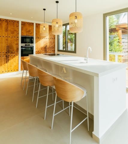 3 camera da letto Villa in vendita in Alicante città con piscina - 1.375.000 € (Rif: 9567797)