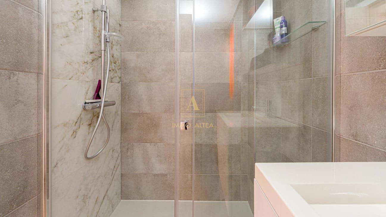 3 Zimmer Apartment zu verkaufen in Alicante / Alacant Stadt mit Pool - 549.000 € (Ref: 9581498)