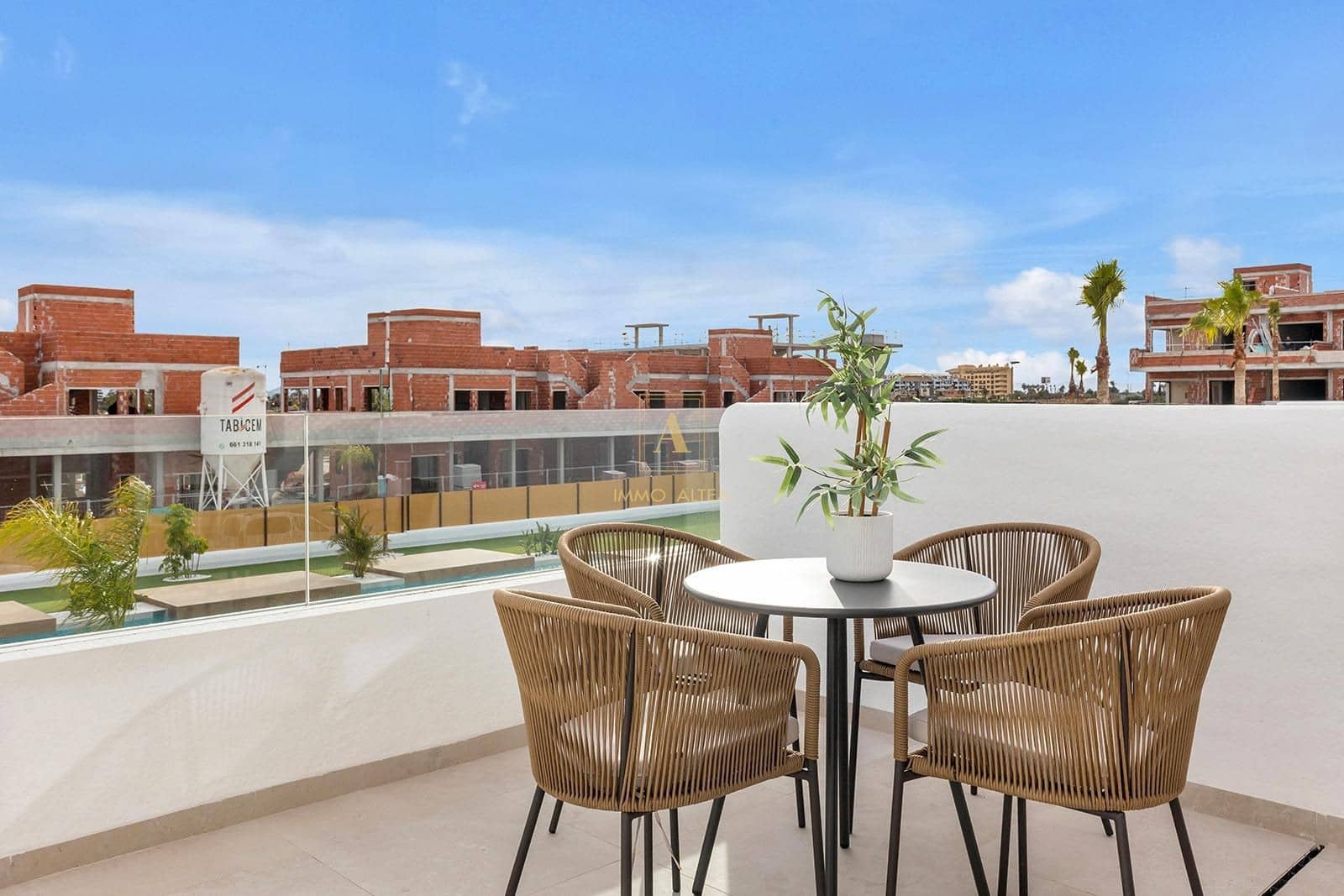 3 bedroom Apartment for sale in Los Alcazares with pool - € 319,900 (Ref: 9594604)