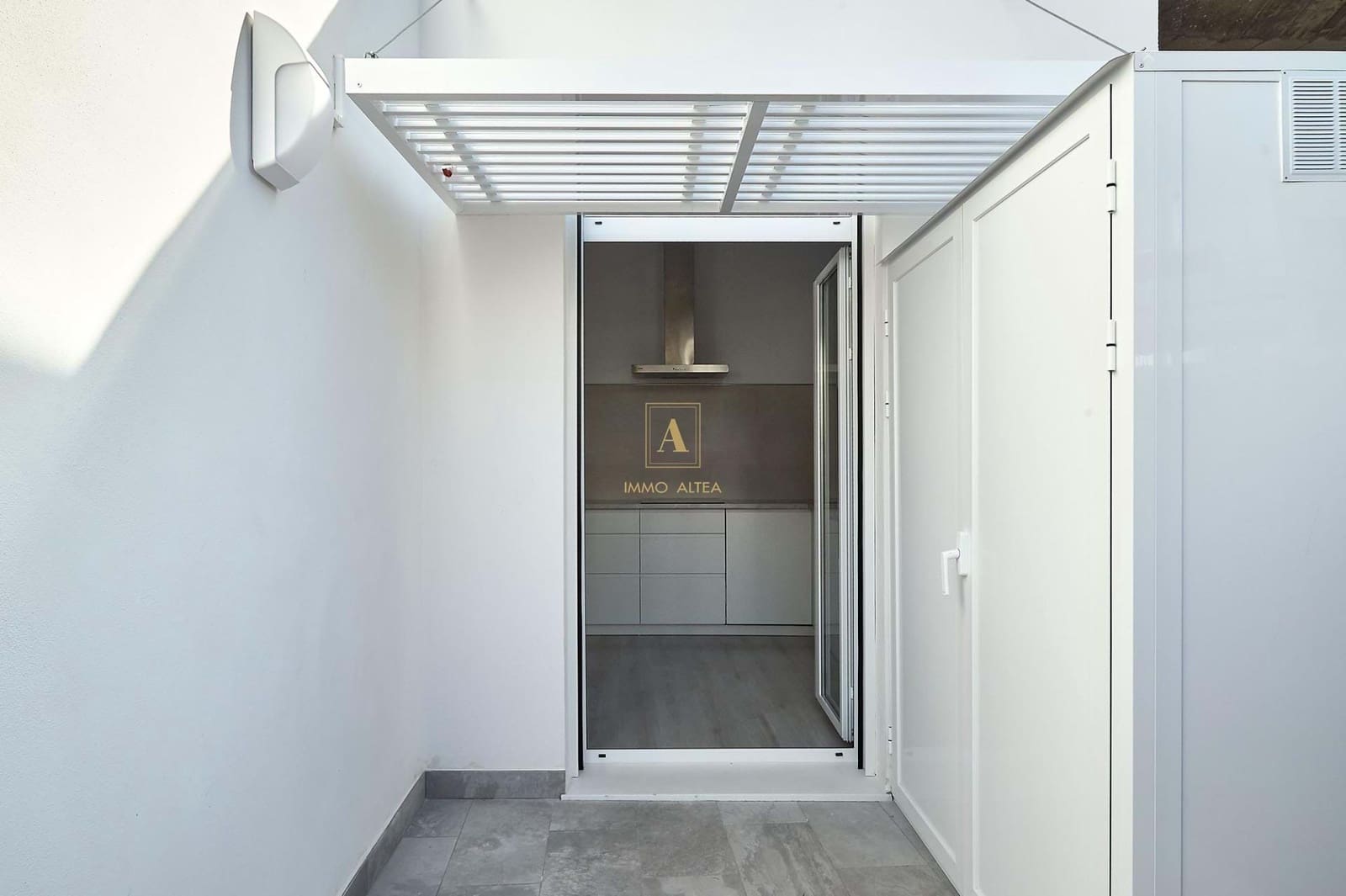 2 makuuhuone Kattohuoneisto myytävänä paikassa Vera mukana uima-altaan - 265 000 € (Ref: 9618903)