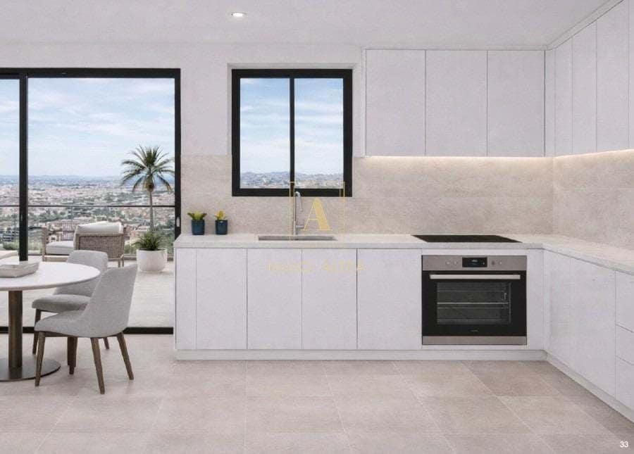 2 makuuhuone Kattohuoneisto myytävänä paikassa Torrevieja mukana uima-altaan - 412 000 € (Ref: 9627161)