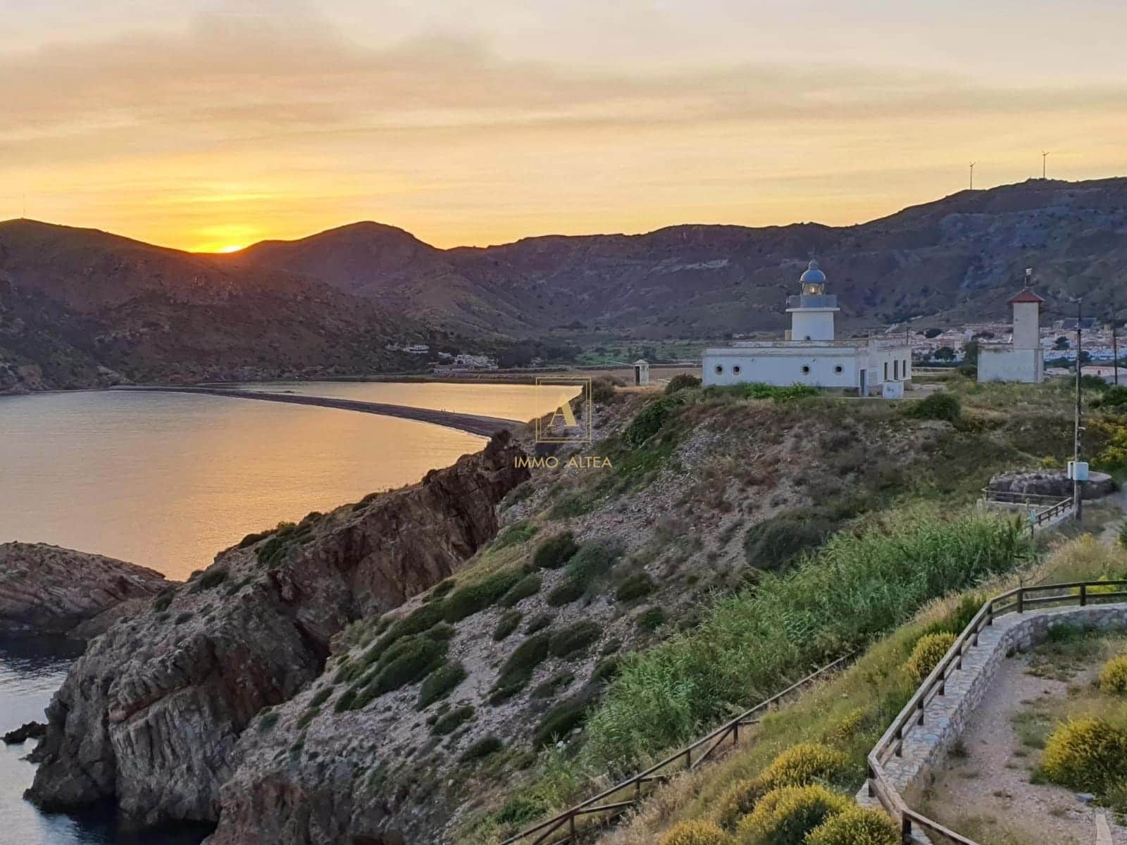 3 soveværelse Byhus til salg i Portman med swimmingpool - € 215.000 (Ref: 9627167)