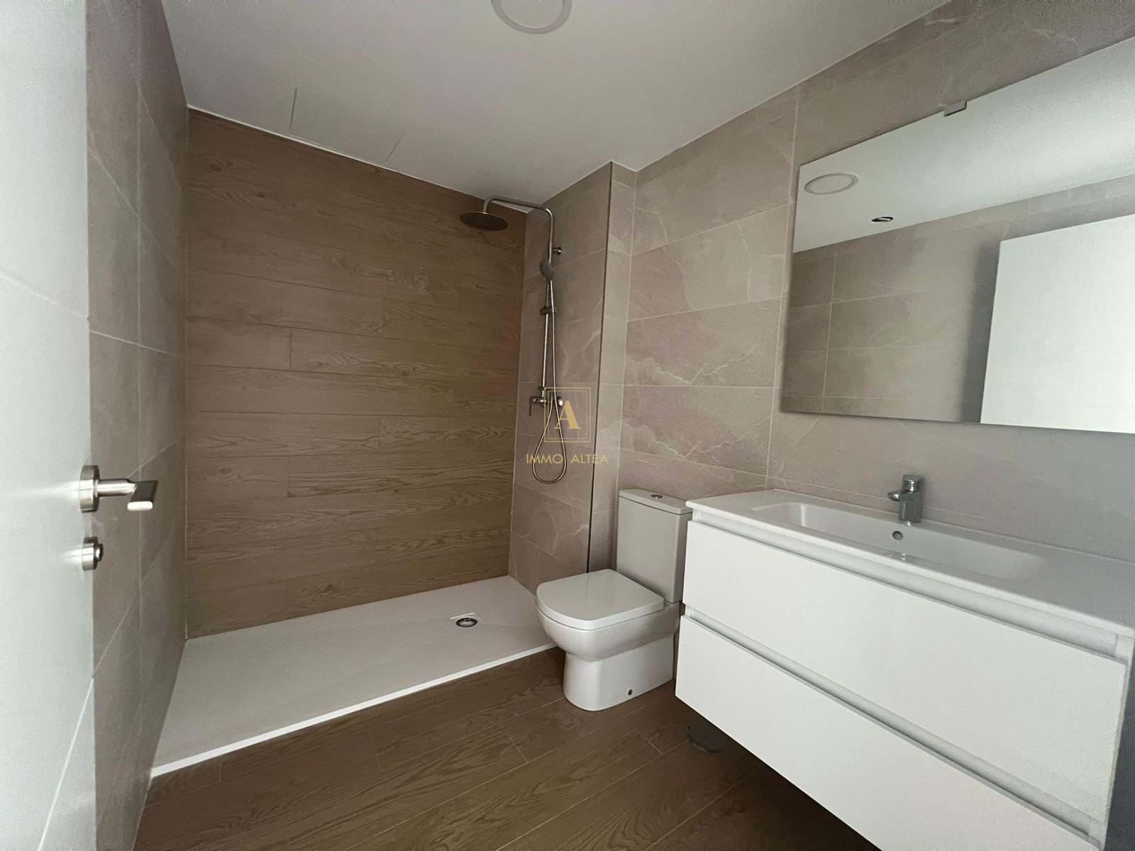 3 soveværelse Byhus til salg i Portman med swimmingpool - € 215.000 (Ref: 9627167)