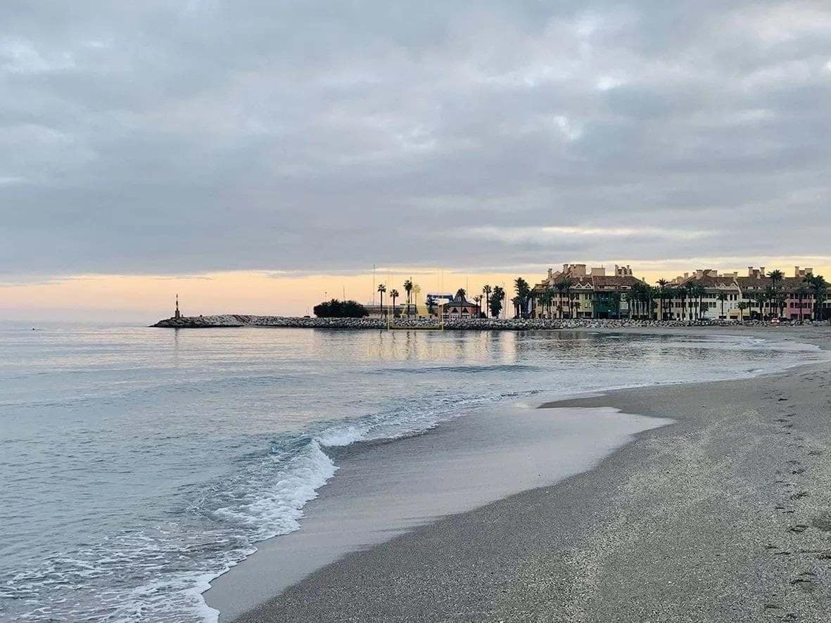 2 slaapkamer Appartement te koop in Cadiz stad - € 392.000 (Ref: 9629583)