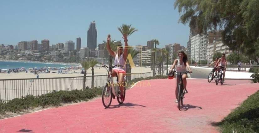 3 quarto Moradia para venda em Benidorm com piscina - 595 000 € (Ref: 9633753)