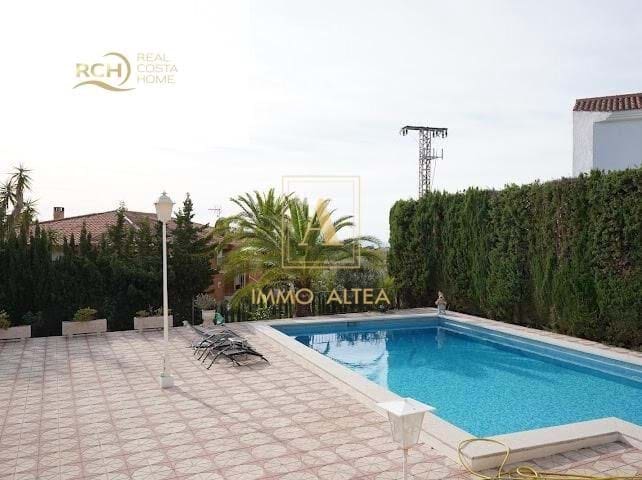 6 Zimmer Villa zu verkaufen in Alicante / Alacant Stadt mit Pool - 1.090.000 € (Ref: 9639057)
