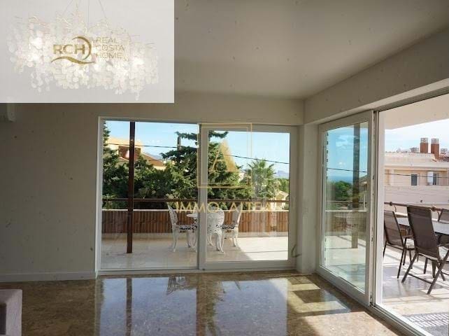 6 Zimmer Villa zu verkaufen in Alicante / Alacant Stadt mit Pool - 1.090.000 € (Ref: 9639057)